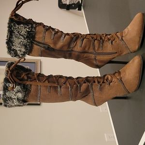 Brown boots with fur, Halloween